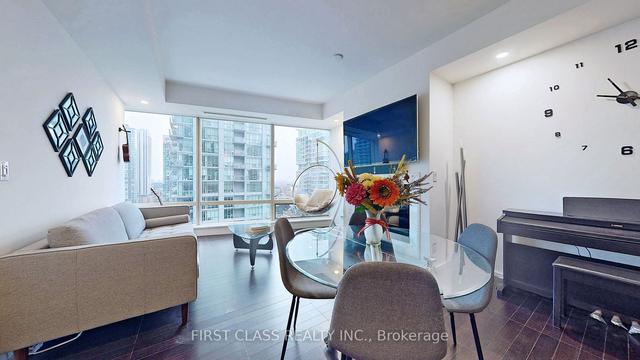 2304 - 180 University Ave, Condo with 1 bedrooms, 1 bathrooms and 1 parking in Toronto ON | Image 9