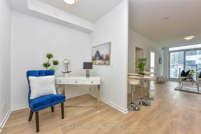1309 - 36 Forest Manor Rd, Condo with 1 bedrooms, 1 bathrooms and 0 parking in Toronto ON | Image 2