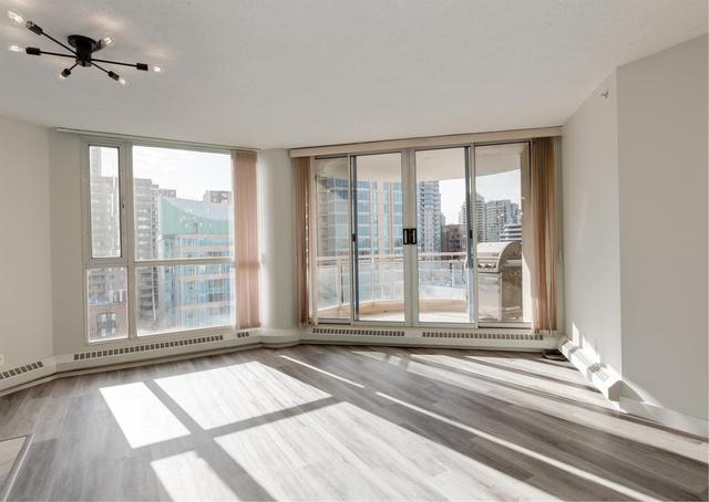 1206 - 804 3 Avenue Sw, Condo with 3 bedrooms, 2 bathrooms and 2 parking in Calgary AB | Image 15