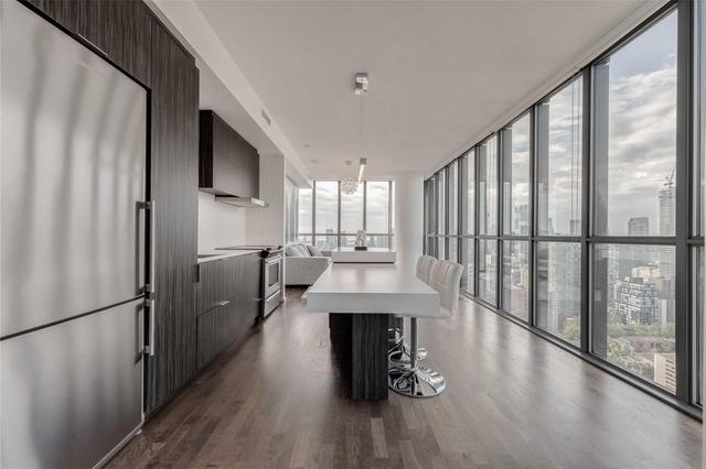 3504 - 101 Charles St E, Condo with 2 bedrooms, 2 bathrooms and 1 parking in Toronto ON | Image 1