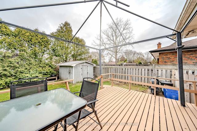 121 Riverside Dr, House detached with 3 bedrooms, 3 bathrooms and 3 parking in Oshawa ON | Image 31