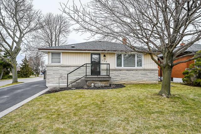 105 Mcelroy Rd E, House detached with 3 bedrooms, 2 bathrooms and 2 parking in Hamilton ON | Image 12