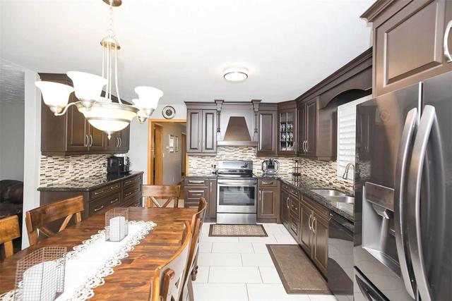 38 Consiglia Dr, House detached with 4 bedrooms, 3 bathrooms and 6 parking in St. Catharines ON | Image 7