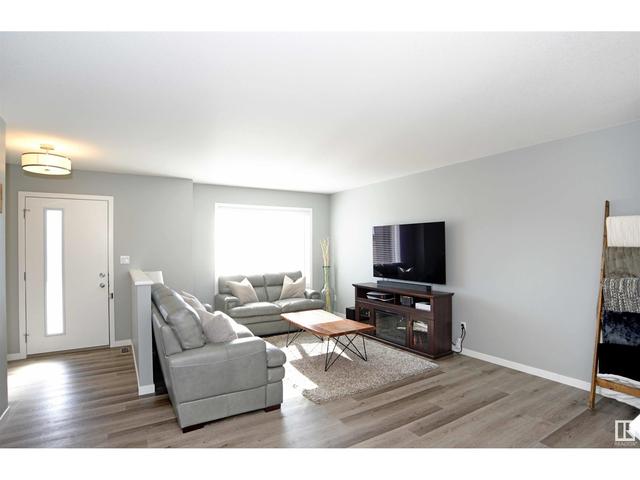 2287 Price Ln Sw, House detached with 3 bedrooms, 2 bathrooms and null parking in Edmonton AB | Card Image