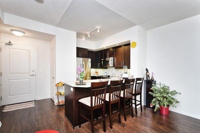 1401 - 75 East Liberty St, Condo with 2 bedrooms, 2 bathrooms and 1 parking in Toronto ON | Image 7