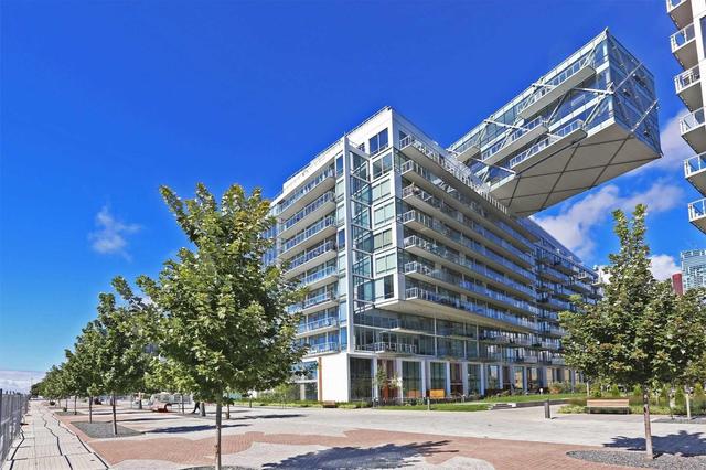 Ph1404 - 29 Queens Quay E, Condo with 4 bedrooms, 4 bathrooms and 2 parking in Toronto ON | Image 1