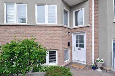 th 137 - 30 Merchant Lane, Townhouse with 2 bedrooms, 2 bathrooms and 1 parking in Toronto ON | Image 1