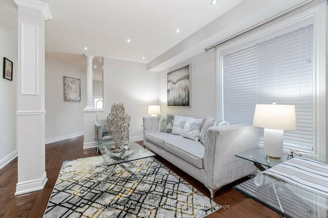 921 Tambourine Terr, House semidetached with 3 bedrooms, 4 bathrooms and 3 parking in Mississauga ON | Image 37