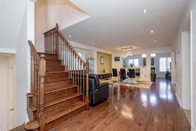 64 Acorn Lane, House detached with 4 bedrooms, 3 bathrooms and 2 parking in Bradford West Gwillimbury ON | Image 3