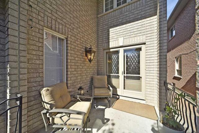 198 Golden Gate Circ, House detached with 4 bedrooms, 4 bathrooms and 4 parking in Vaughan ON | Image 12