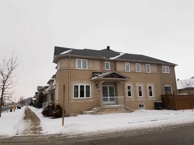 2 Mckennon St, House attached with 3 bedrooms, 3 bathrooms and 2 parking in Markham ON | Image 1