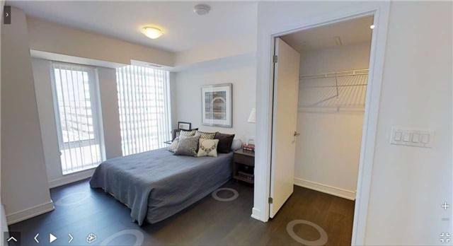 1106 - 525 Adelaide St W, Condo with 3 bedrooms, 2 bathrooms and 1 parking in Toronto ON | Image 3