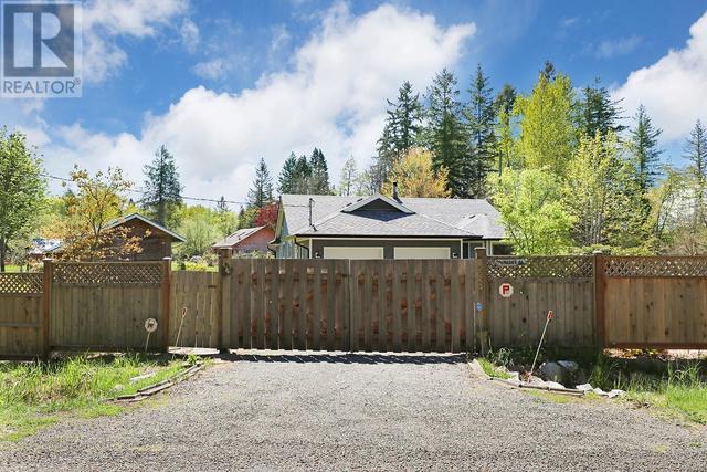 3253 Godin Rd, House detached with 3 bedrooms, 2 bathrooms and 4 parking in Comox Valley C (Puntledge   Black Creek) BC | Image 37