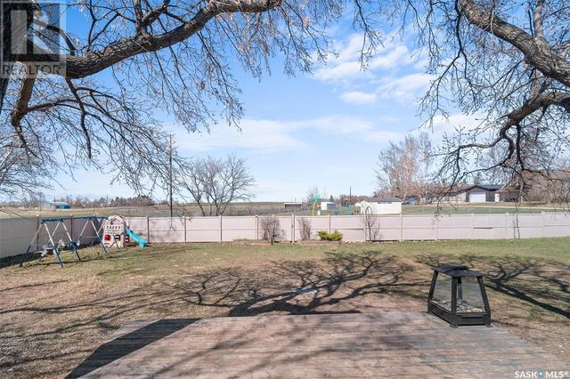 310 2nd Avenue, House detached with 3 bedrooms, 1 bathrooms and null parking in Mortlach SK | Image 46