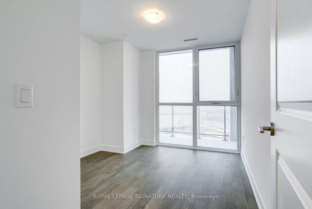 608 - 1063 Douglas Mccurdy Comm Crt, Condo with 2 bedrooms, 2 bathrooms and 1 parking in Mississauga ON | Image 2
