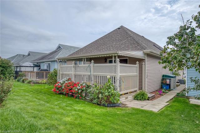 8 Sinclair Drive, House detached with 2 bedrooms, 1 bathrooms and 2 parking in Tillsonburg ON | Image 27