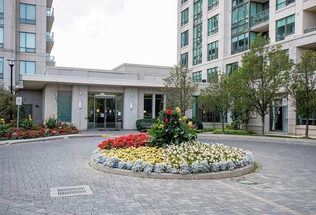 1401 - 88 Promenade Circ, Condo with 2 bedrooms, 2 bathrooms and 1 parking in Vaughan ON | Image 12
