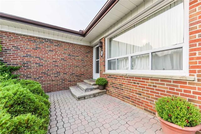 8 Jonquil Cres, House detached with 3 bedrooms, 2 bathrooms and 4 parking in Markham ON | Image 4