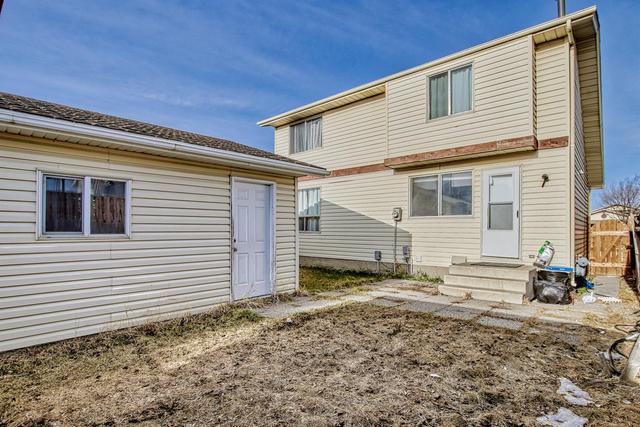 199 Templeby Drive Ne, House detached with 3 bedrooms, 1 bathrooms and 2 parking in Calgary AB | Image 39
