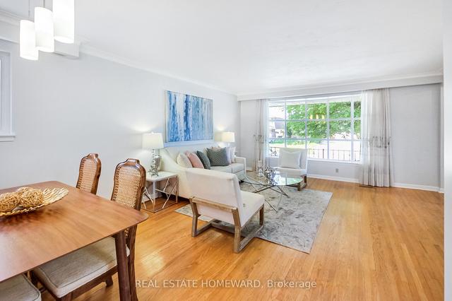 59 Pitfield Rd, House detached with 3 bedrooms, 2 bathrooms and 3 parking in Toronto ON | Image 6