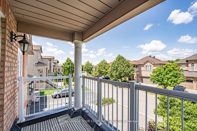 85 Ledge Rock Dr, House detached with 3 bedrooms, 3 bathrooms and 6 parking in Vaughan ON | Image 7