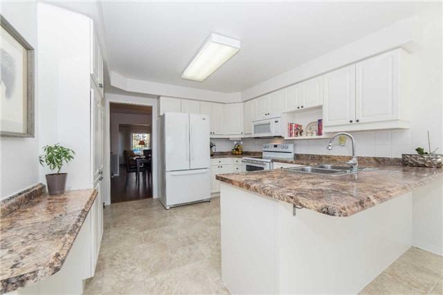 86 Willowbrook Dr, House detached with 4 bedrooms, 3 bathrooms and 2 parking in Whitby ON | Image 8