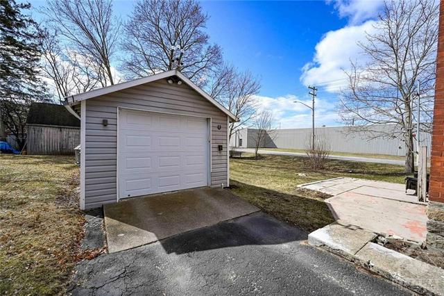 37 Glen Avenue, House detached with 3 bedrooms, 1 bathrooms and 4 parking in Smiths Falls ON | Image 24