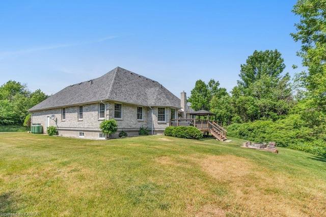 1747 Hitchcock Drive, House detached with 4 bedrooms, 3 bathrooms and null parking in South Frontenac ON | Image 26