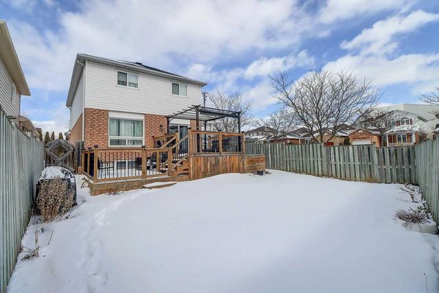 362 Compton Cres, House detached with 3 bedrooms, 2 bathrooms and 5 parking in Oshawa ON | Image 27