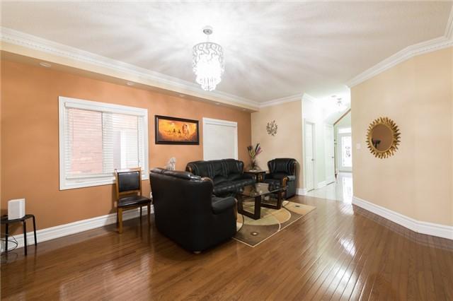 41 Chalkfarm Cres, House detached with 4 bedrooms, 5 bathrooms and 4 parking in Brampton ON | Image 4