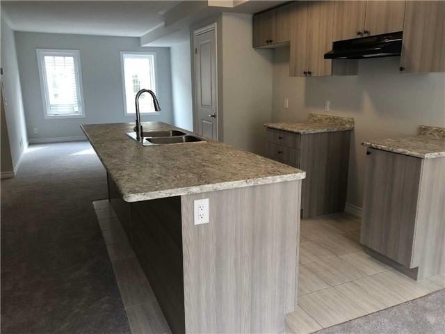 79 - 2500 Hill Rise Crt, Condo with 2 bedrooms, 3 bathrooms and 1 parking in Oshawa ON | Image 4