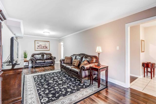 37 Largo Cres, House detached with 3 bedrooms, 3 bathrooms and 2 parking in Vaughan ON | Image 4