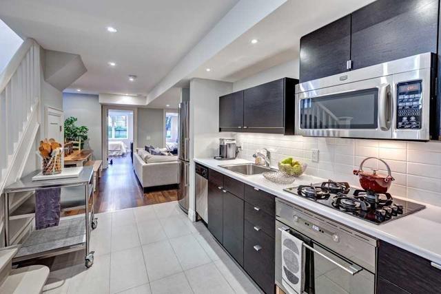 30 Waller Ave, House detached with 4 bedrooms, 4 bathrooms and 2 parking in Toronto ON | Image 16