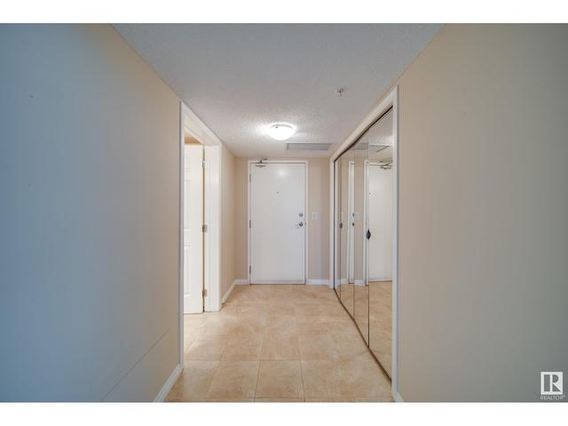 202 - 4450 Mccrae Av Nw, Condo with 2 bedrooms, 1 bathrooms and 1 parking in Edmonton AB | Image 4