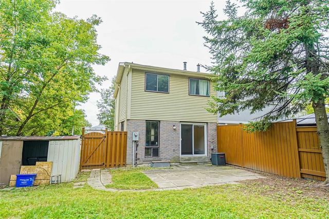 684 Green Meadow Cres, House semidetached with 3 bedrooms, 1 bathrooms and 2 parking in Mississauga ON | Image 4