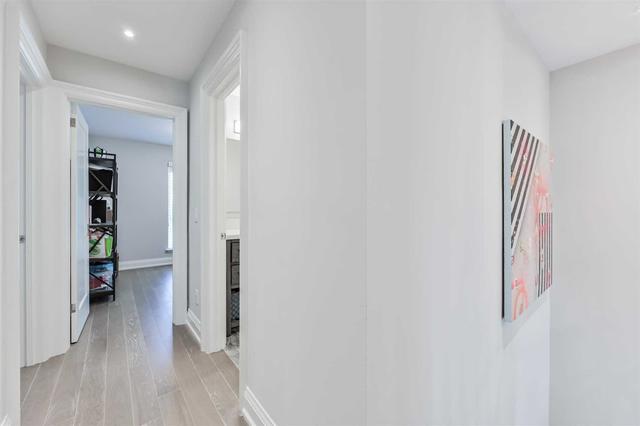 8 Cartwheel Mill Way, Townhouse with 3 bedrooms, 3 bathrooms and 2 parking in Toronto ON | Image 5