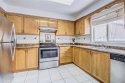 122 Starhill Cres, House semidetached with 3 bedrooms, 3 bathrooms and 2 parking in Brampton ON | Image 9