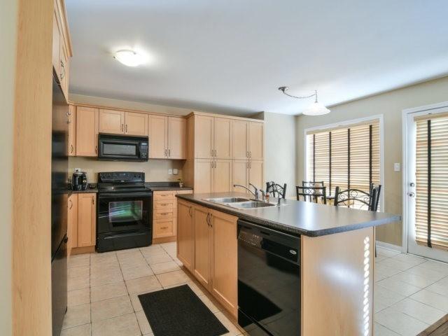 1187 Barr Cres, House detached with 4 bedrooms, 3 bathrooms and 2 parking in Milton ON | Image 12