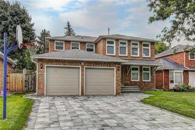 59 Tribbling Cres, House detached with 4 bedrooms, 3 bathrooms and 4 parking in Aurora ON | Image 1