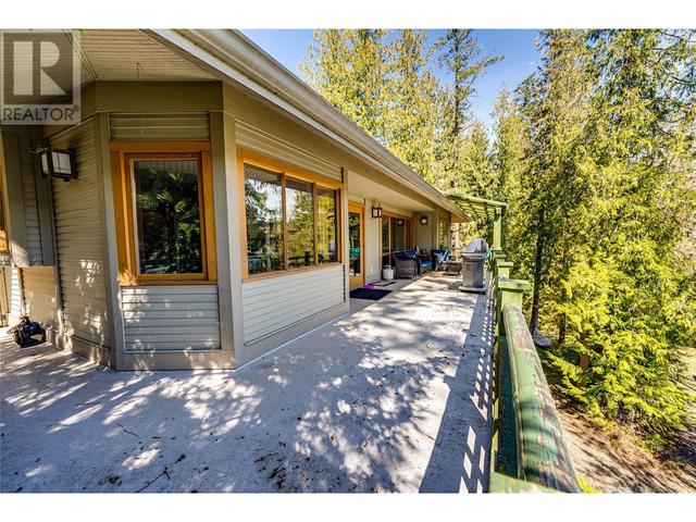 661 Park Road, House detached with 3 bedrooms, 2 bathrooms and 8 parking in Columbia Shuswap D BC | Image 69