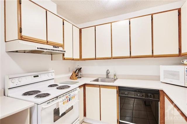 40 Landry Street, Condo with 2 bedrooms, 1 bathrooms and 1 parking in Ottawa ON | Image 16