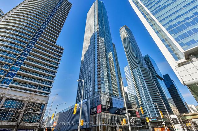 2513 - 10 York St, Condo with 1 bedrooms, 1 bathrooms and 0 parking in Toronto ON | Image 1