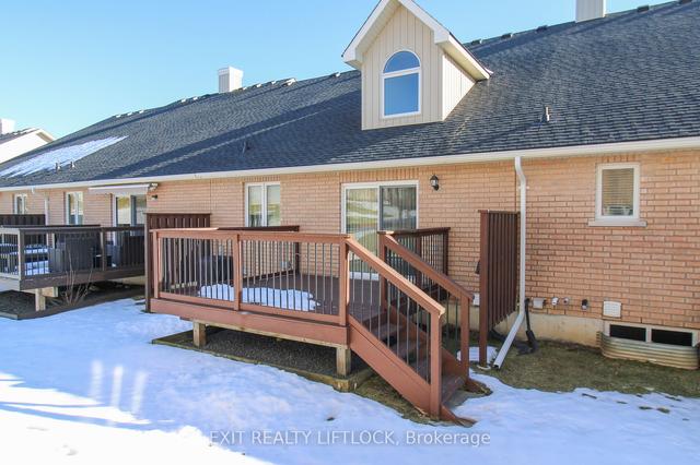 149 Village Cres, Townhouse with 2 bedrooms, 2 bathrooms and 2 parking in Peterborough ON | Image 9