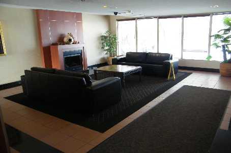 1904 - 145 Hillcrest Ave, Condo with 2 bedrooms, 2 bathrooms and 1 parking in Mississauga ON | Image 9