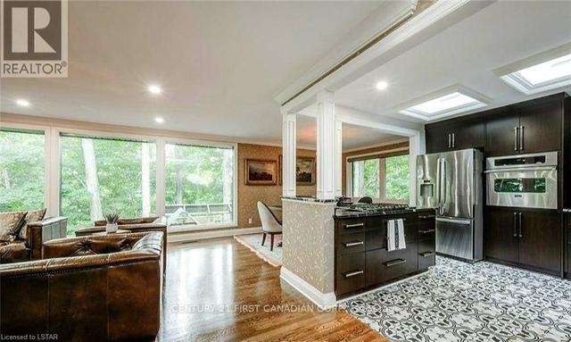 484 Westmount Dr, House detached with 3 bedrooms, 3 bathrooms and 10 parking in London ON | Image 33