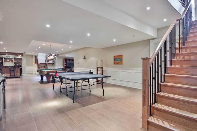 17 Frank Crt, House detached with 6 bedrooms, 8 bathrooms and 12 parking in Richmond Hill ON | Image 22