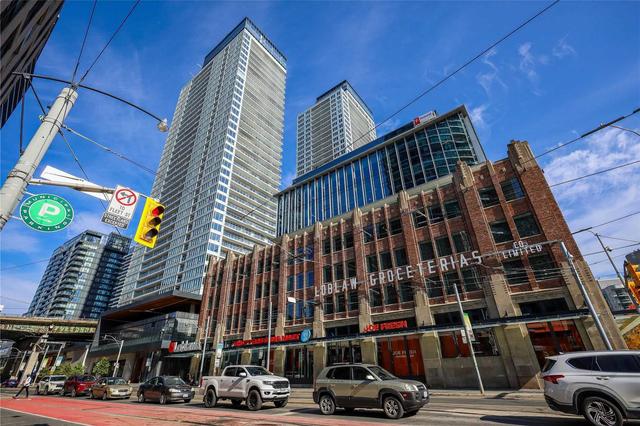 2815 - 17 Bathurst St, Condo with 3 bedrooms, 2 bathrooms and 1 parking in Toronto ON | Image 24