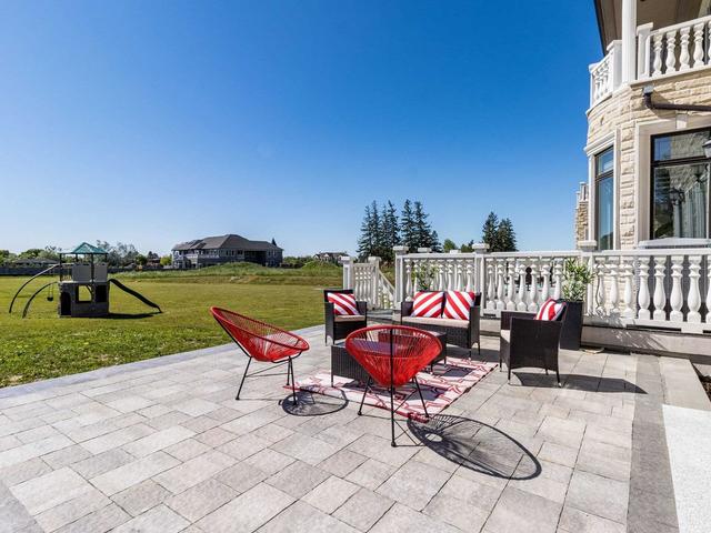 12 Saint Lukes Cres, House detached with 5 bedrooms, 13 bathrooms and 26 parking in Brampton ON | Image 28