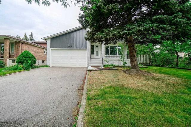 2 Jayfield Rd, House detached with 3 bedrooms, 2 bathrooms and 6 parking in Brampton ON | Image 1