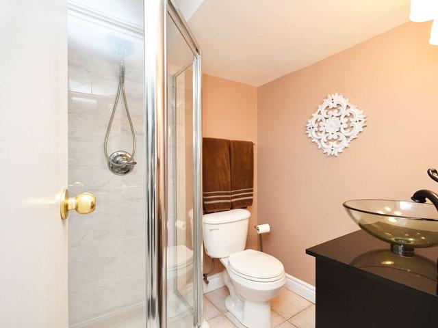 54 Madelaine Cres, House detached with 4 bedrooms, 4 bathrooms and 8 parking in Brampton ON | Image 27